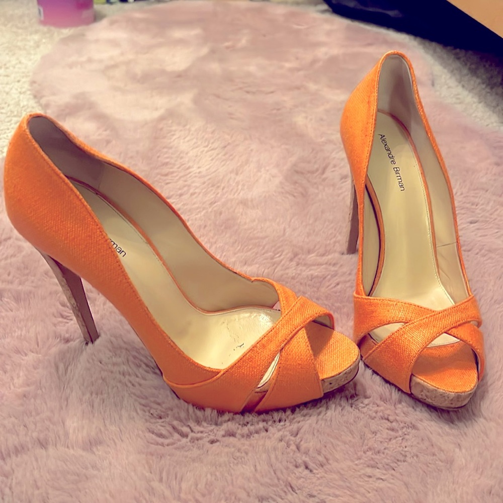 Alexandre Birman Sz 7/38.5- orange, material high hills. Made in Italy